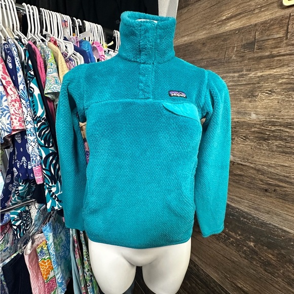 Patagonia Teal Blue and Green Fleece Pullover Sweatshirt Cozy Outdoor Essential - Picture 1 of 9